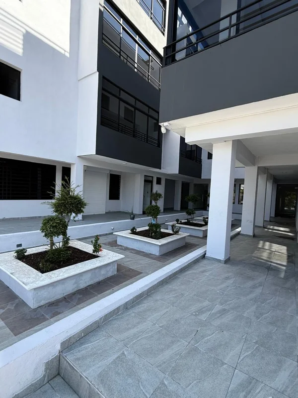 Patio de los apartamentos de YEUMAR